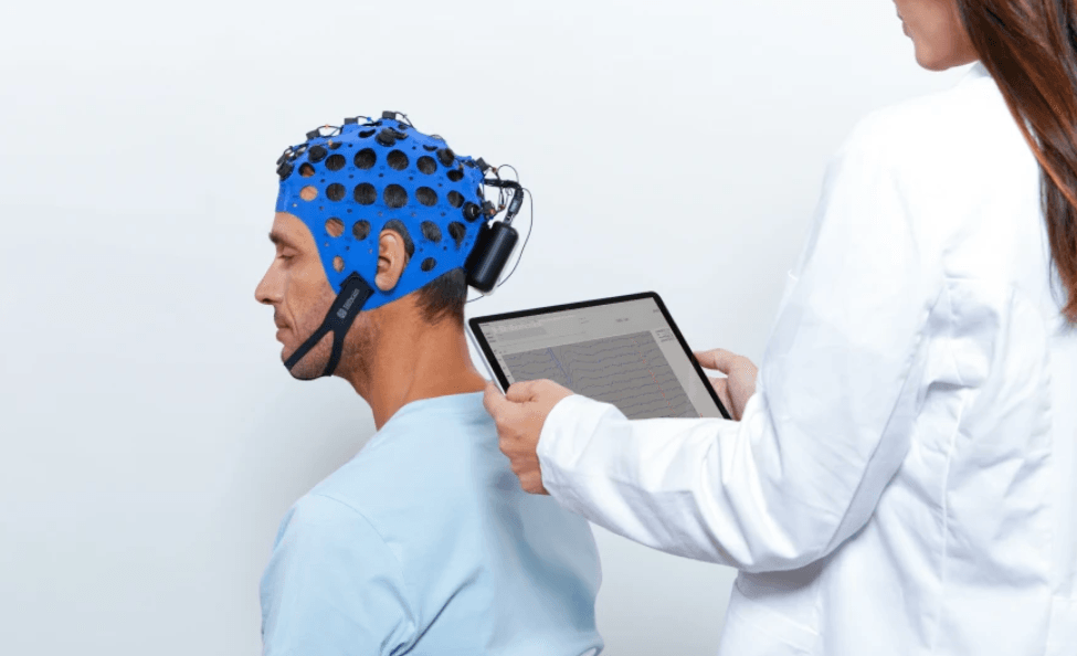 Semi-dry EEG